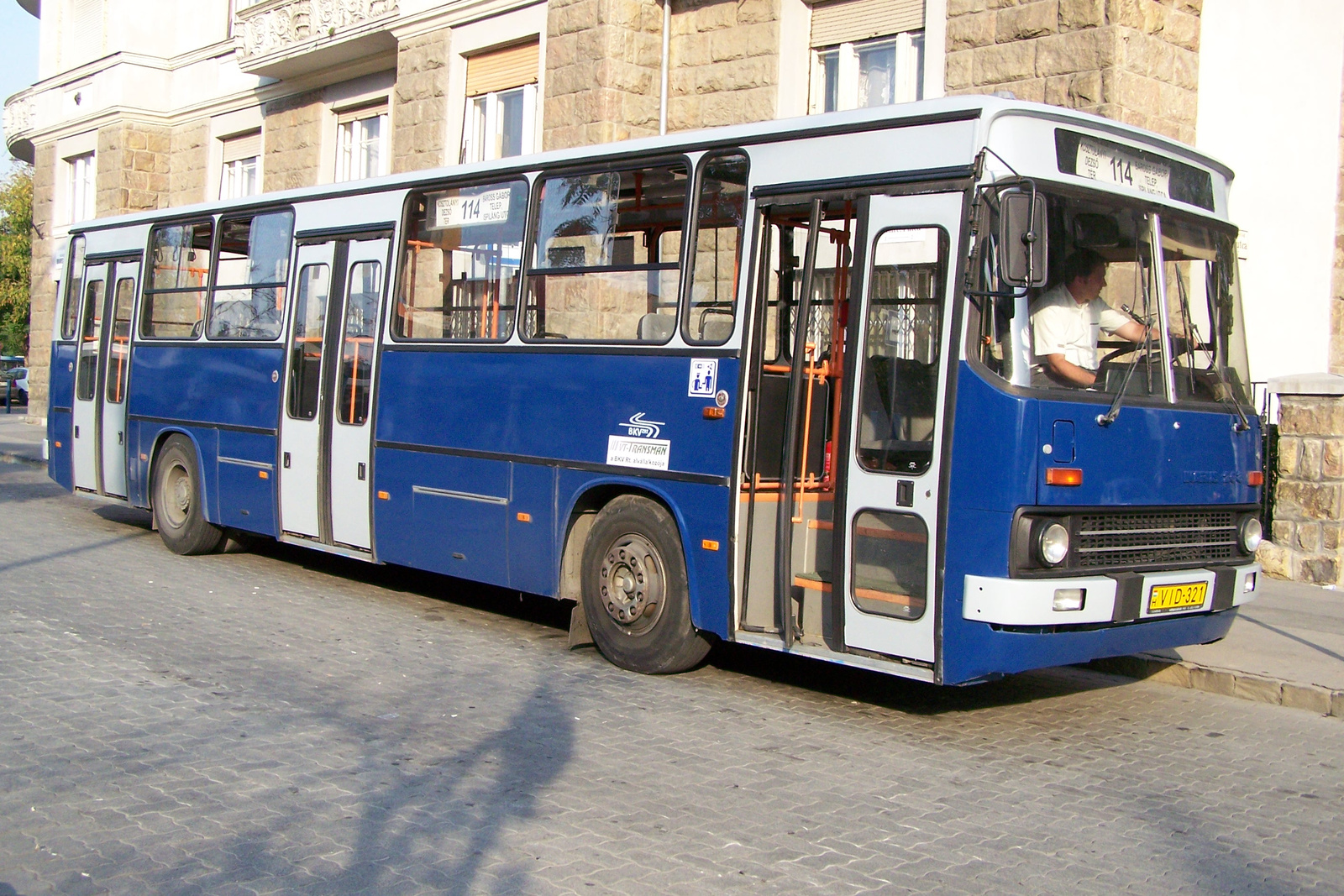 Busz VID-321 2-Kosztolányi Dezső tér