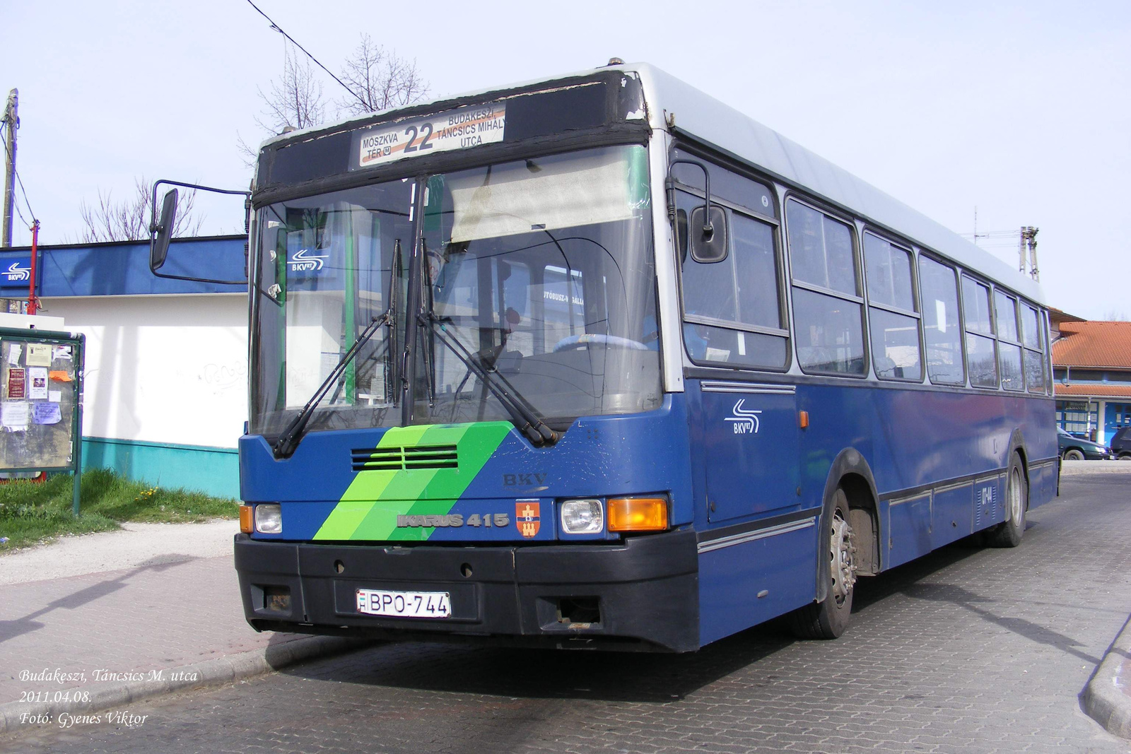 Busz BPO-744