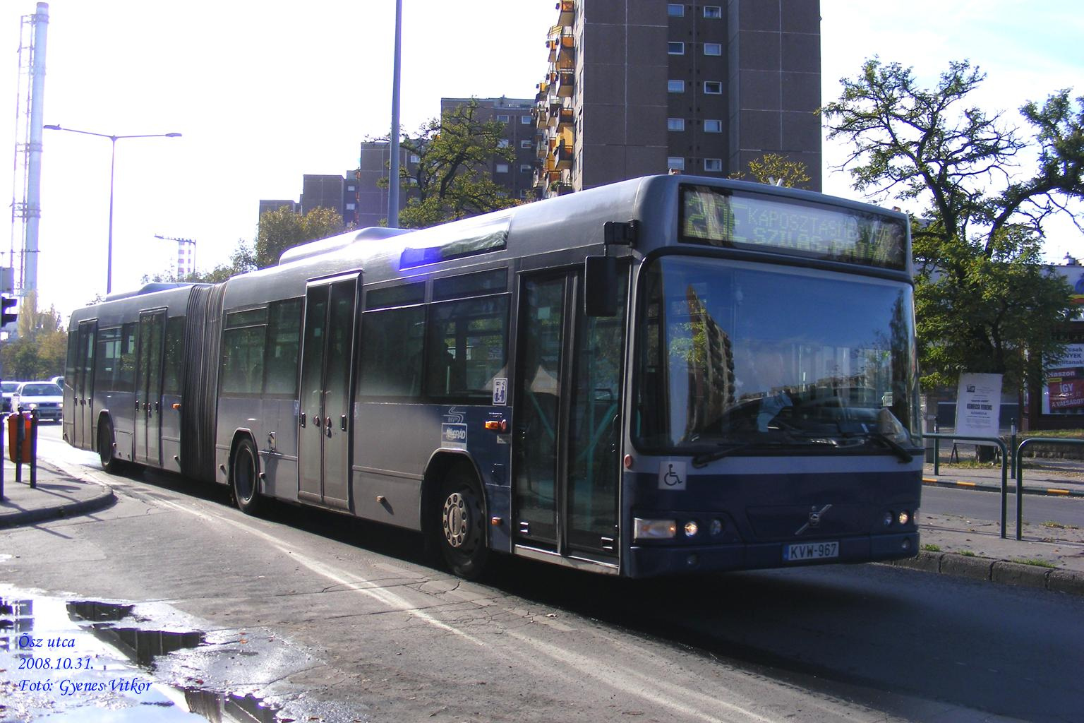 Busz KVW-967