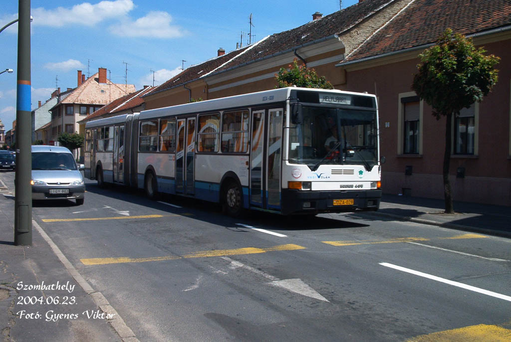 Ikarus 435-DZA-028 2