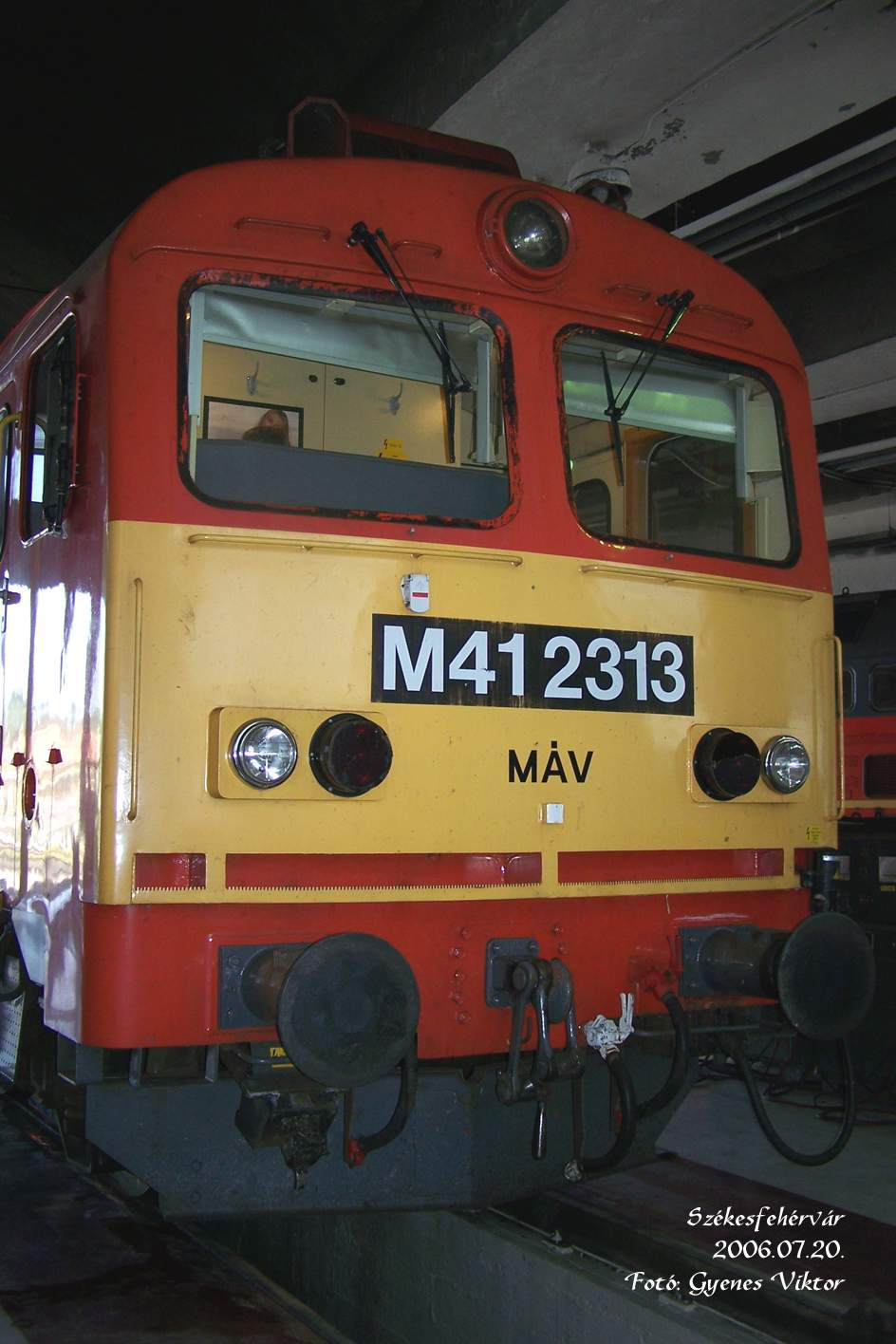 M41-2313 6