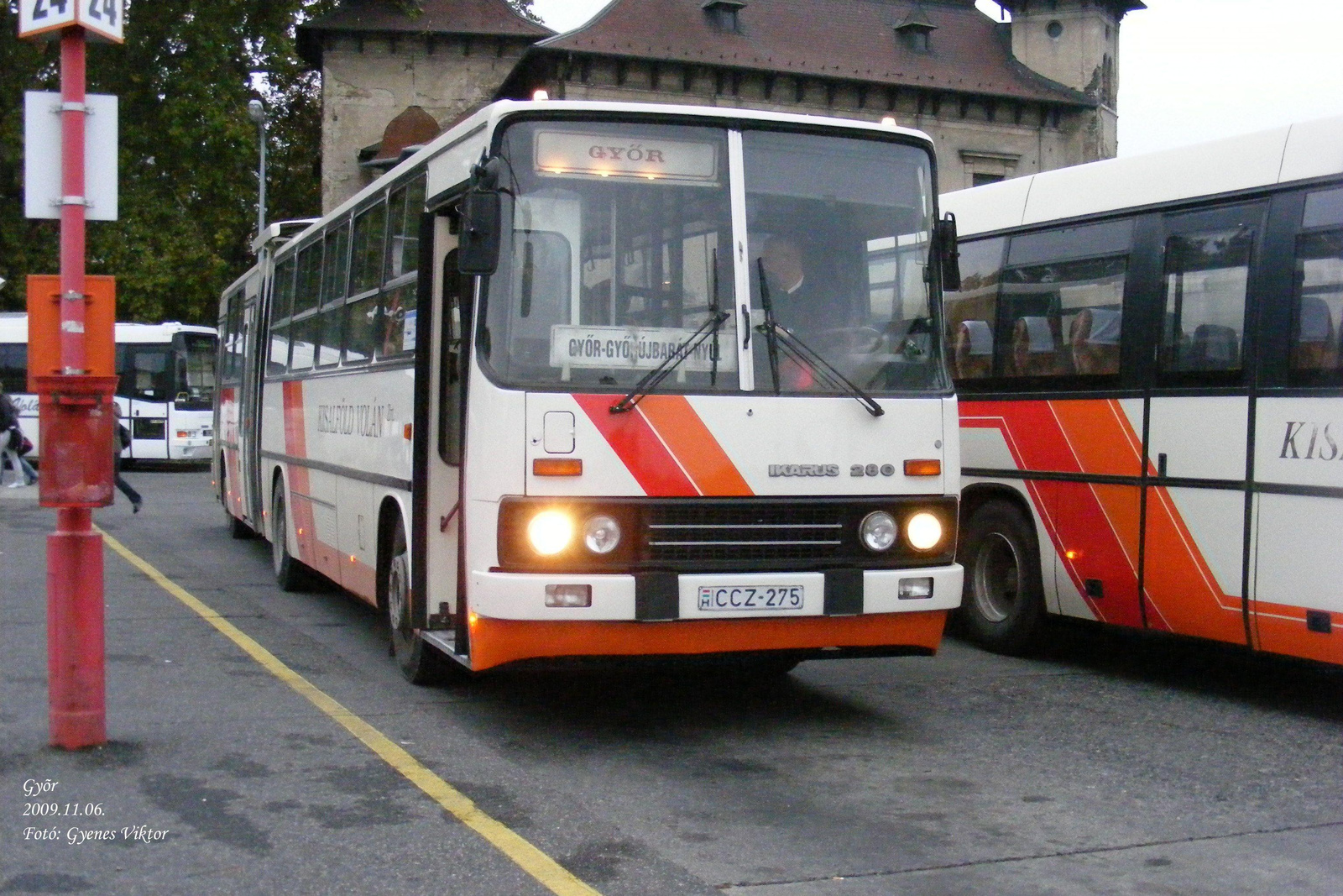 Ikarus 280-CCZ-275