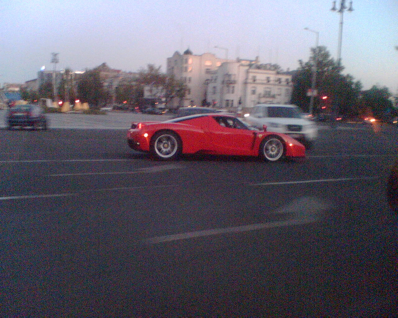 Ferrari Enzo (E...F-1)