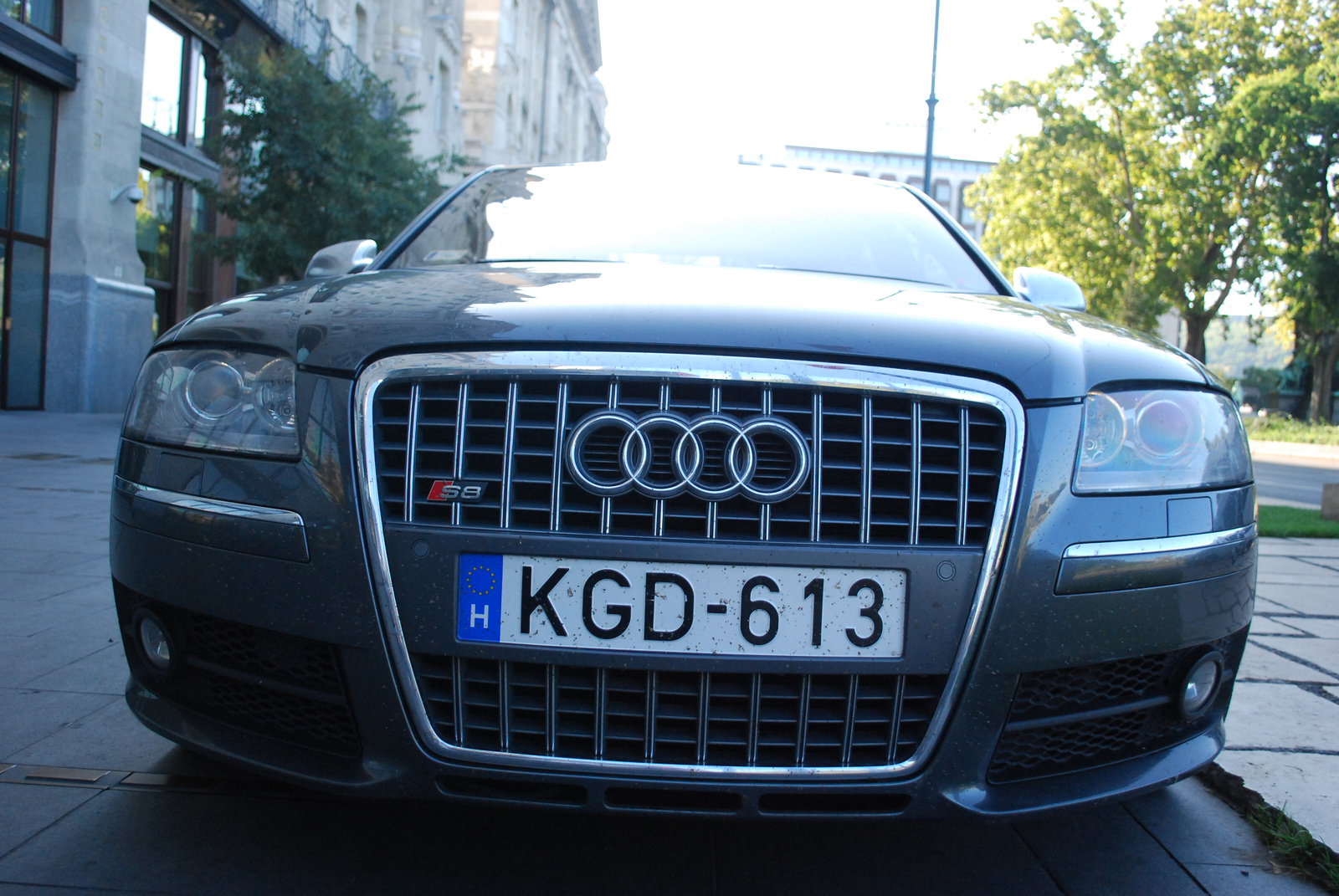 Audi S8