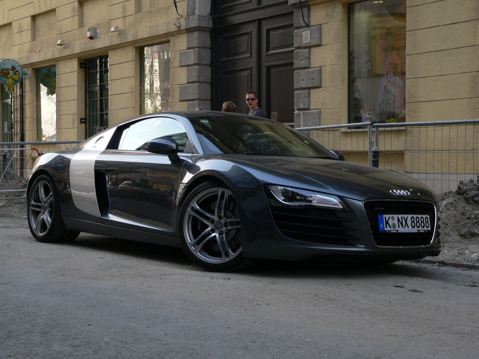 Audi R8