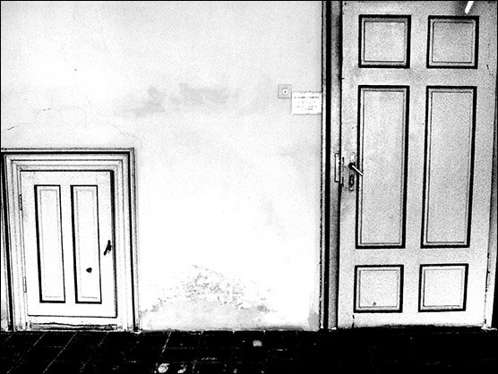 20060525-doors